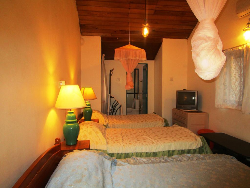 Hotel Shalini アヌラーダプラ 部屋 写真