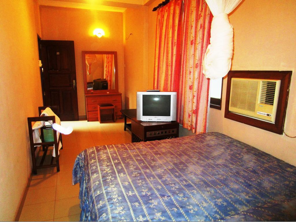 Hotel Shalini アヌラーダプラ 部屋 写真